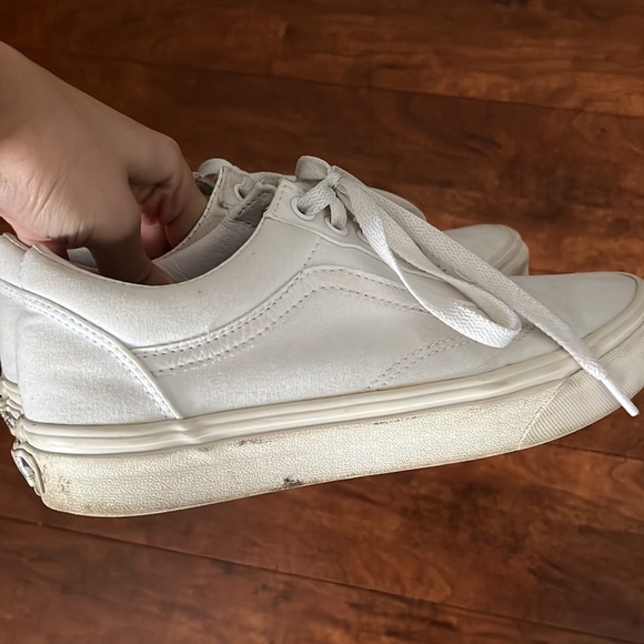 Well loved White Vans - Picture 2 of 4